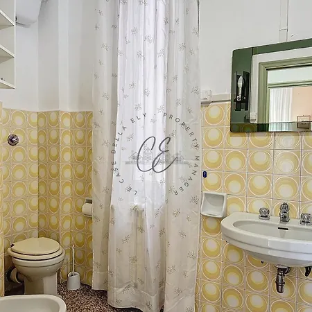 Fanti House Апартаменты Генуя